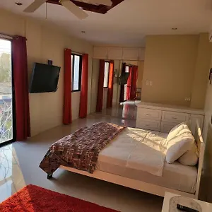 Apartment Kandi Resort-type Spacious 1 Bedroom With Netflix And Free Housekeeping